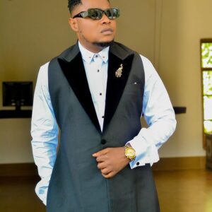 MP3 DOWNLOAD Christian Bella Ft Khaligraph Jones - Ollah