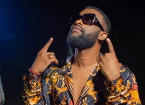 MP3 DOWNLOAD Fally Ipupa - The Crown