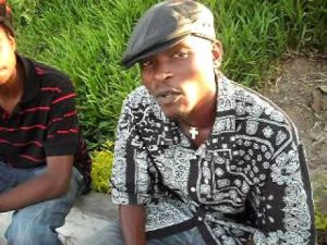 DOWNLOAD MP3 Ras Lion & Joni Woka - Hii kitu