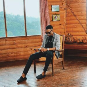 MP3 DOWNLOAD Goodluck Gozbert - Hauwezi Kushindana