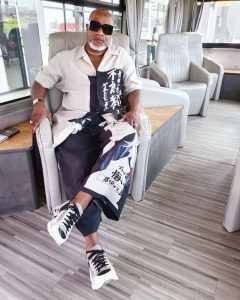 DOWNLOAD MP3 Koffi Olomide - B'Ados