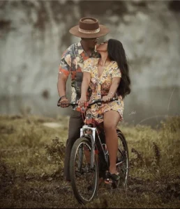 SMS za Mapenzi kwa Yule Unayempenda Sana