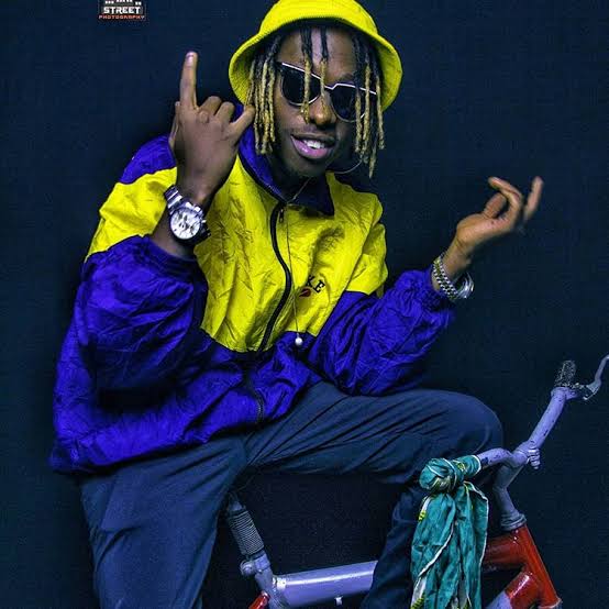 Also check more tracks from Country Wizzy; Country Wizzy – Intro Country Wizzy – Baba Country Wizzy – Kaka Arudi Country Wizzy ft Skales – Body Country Wizzy ft Synmaan – Money