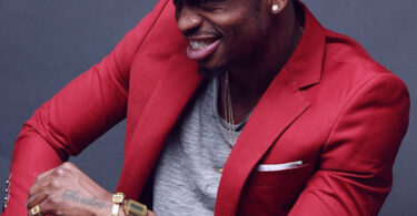 MP3 DOWNLOAD Diamond Platnumz ft Olga & Najua - Lolilo