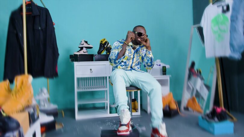 VIDEO DOWNLOAD Khaligraph Jones Ft The Industry – Luku