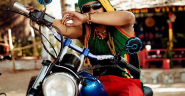 MP3 DOWNLOAD Kusah - Mungu Tu
