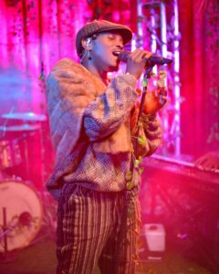 MP3 DOWNLOAD Kayumba - Shake