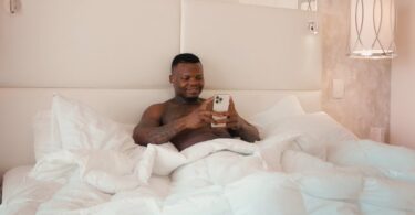 Watch Harmonize Ft Nkosazana Daughter – Single Again Remix Official Video