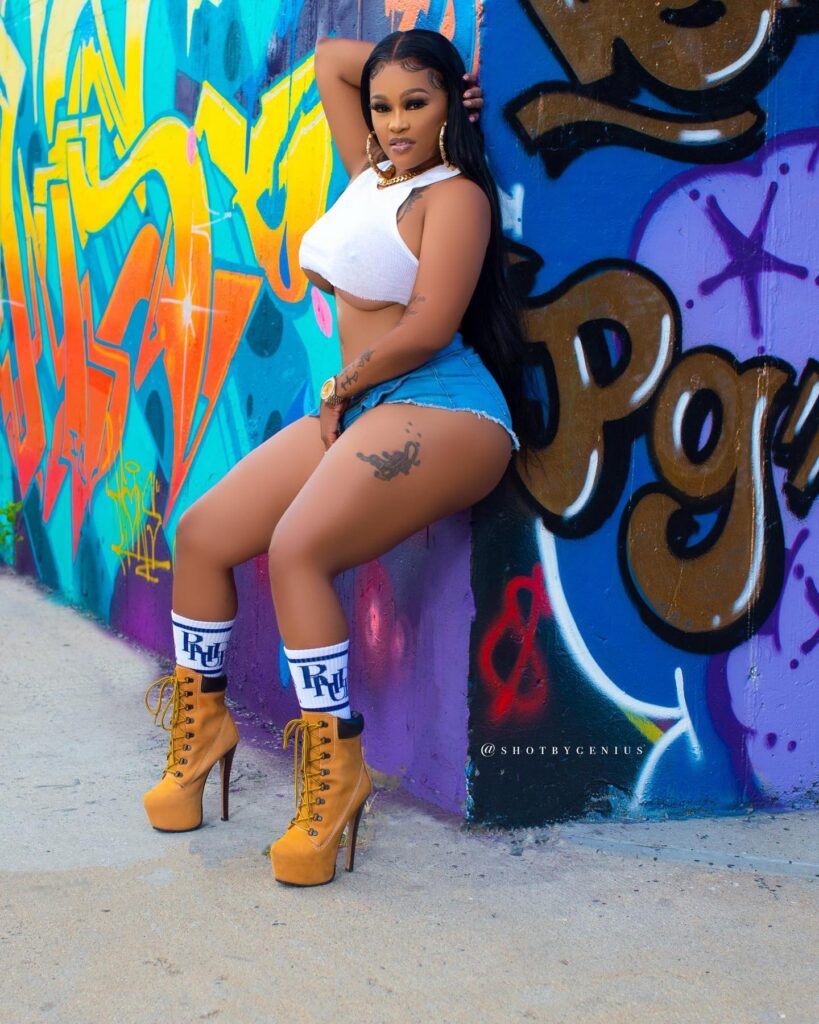 Top 10 Curvy Pornstars in the World Right Now 2024