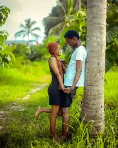 How to Tell If Someone Loves You