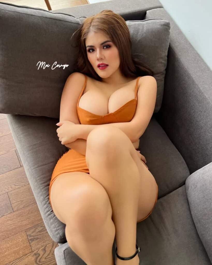 Jessenia Rebecca is a Colombian-born social media influencer, model, comedian, and content creator based in Miami. 
BrightCeleb
+2
Trucepaint
+2
 She rose to fame with her humorous Instagram sketches, meme-style content, and confident swimsuit modeling, and has garnered millions of followers under her username @rebeccajlive. 
famousbirthdays.com
+2
skabash.com
+2
 She also runs a content house in Miami and embraces body positivity in her work.