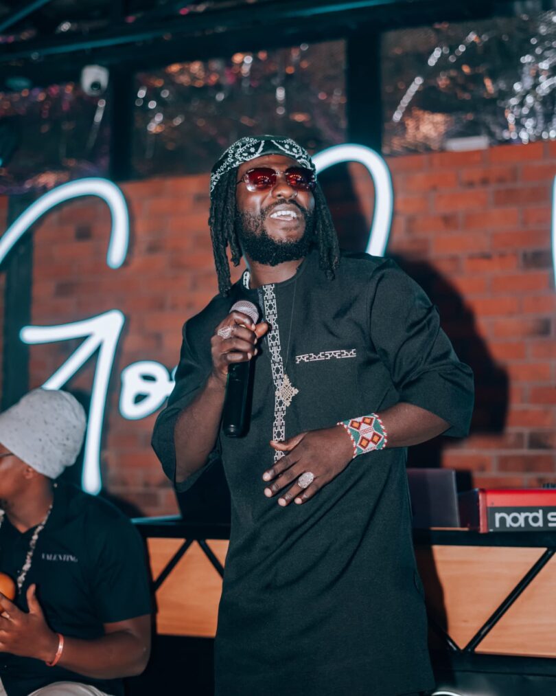 MP3 DOWNLOAD Nviiri The Storyteller - Macho Tu